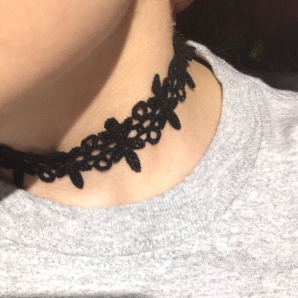 Black Choker
